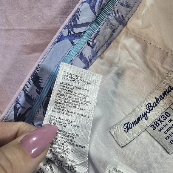Tommy Bahama Mens Boracay Flat-Front Chino Pants in Lilac SZ 38x30 - Picture 3 of 9